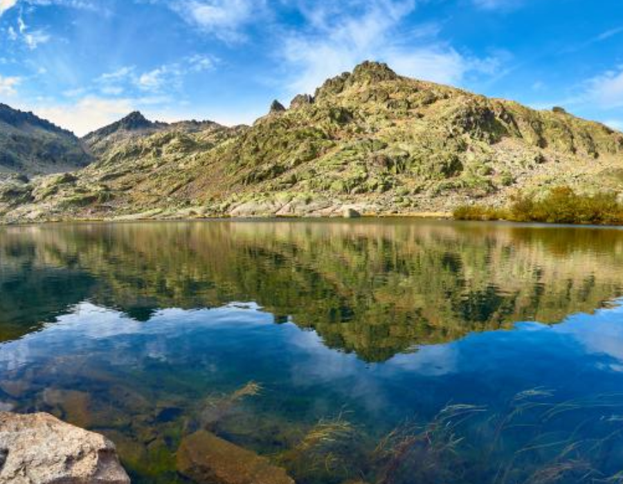 Descubre la Sierra de los Gredos: Un Paraíso Natural Cerca de La Serradilla